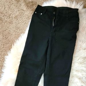Black Skinny Jeans